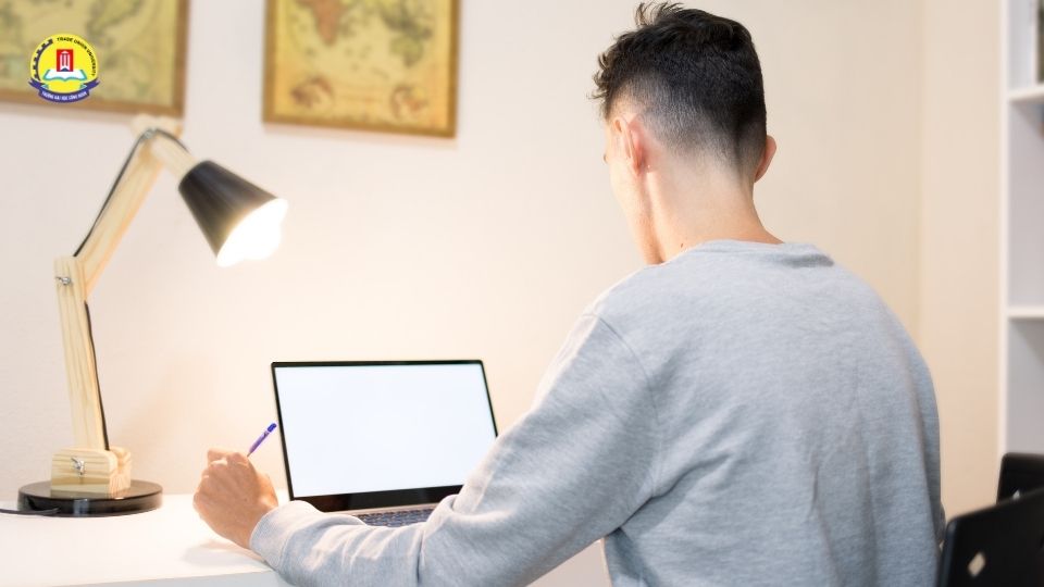 Hồ sơ và thủ tục đăng ký học đại học từ xa