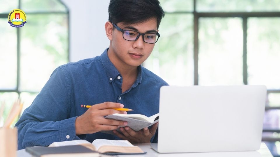 Học đại học từ xa ở đâu uy tín, bằng cấp được công nhận