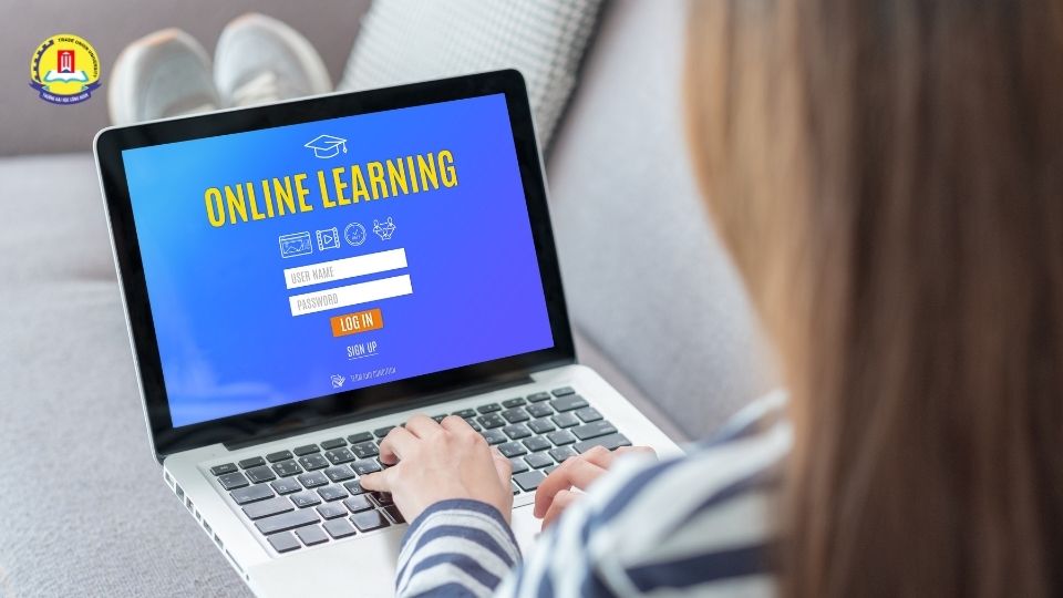 Lợi ích khi lựa chọn hình thức học đại học từ xa
