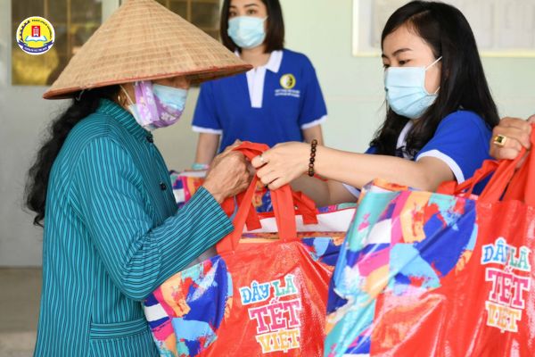 nganh-cong-tac-xa-hoi-ra-lam-nghe-gi?