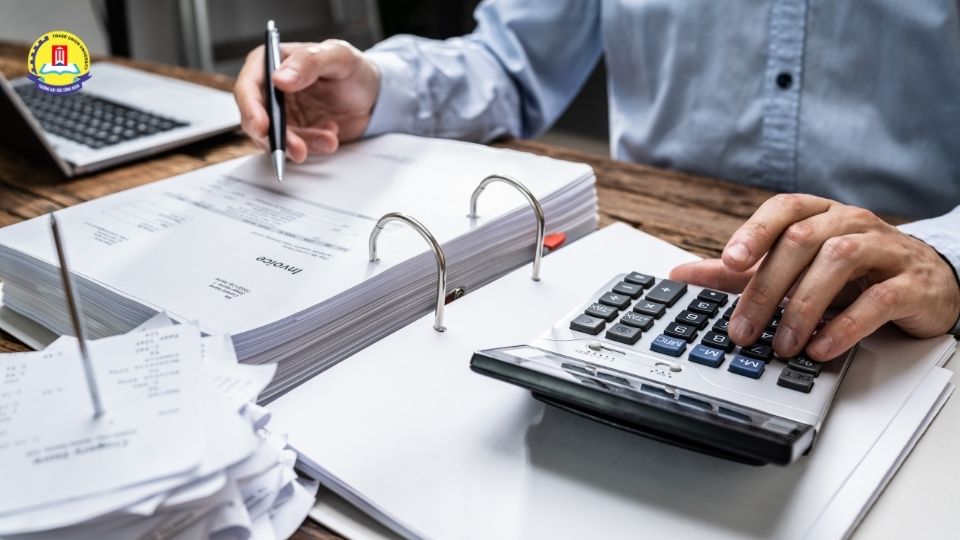 Có nên học ngành Công tác xã hội không khi xét về lương?