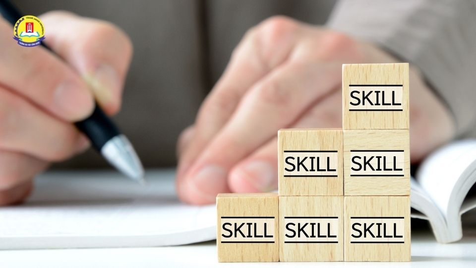 Học ngành Luật rèn luyện những kỹ năng "vàng" nào?