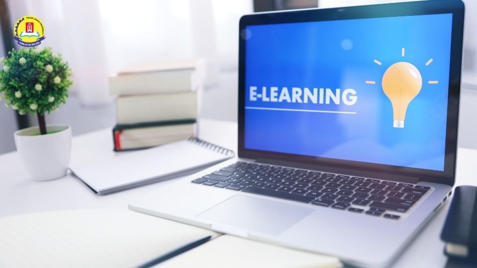 Mẫu bằng tốt nghiệp đại học từ xa có gì khác so với bằng chính quy?