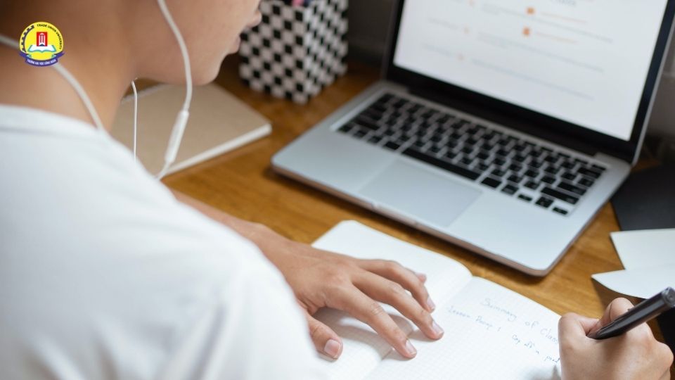 Học đại học từ xa trường nào tốt, chất lượng?