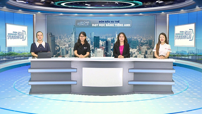 giao-luu-toa-dam-chuong-trinh-giang-day-tieng-anh