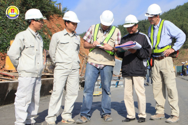 dai-hoc-tu-xa-bao-ho-lao-dong-1