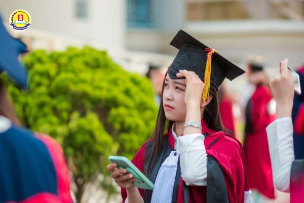Hoc-lien-thong-giup-nguoi-hoc-tu-cap-trung-cap-hoac-cao-dang-co-co-hoi-duoc-cap-bang-dai-hoc