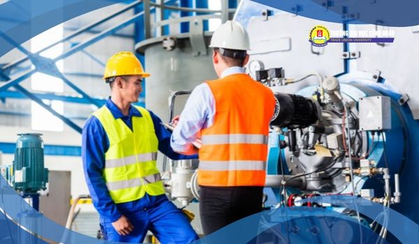 Featured image for: Học văn bằng 2 Bảo hộ lao động: Cơ hội mới cho người đi làm