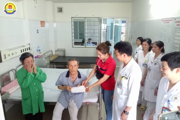 co-nen-hoc-nganh-cong-tac-xa-hoi-khong-2