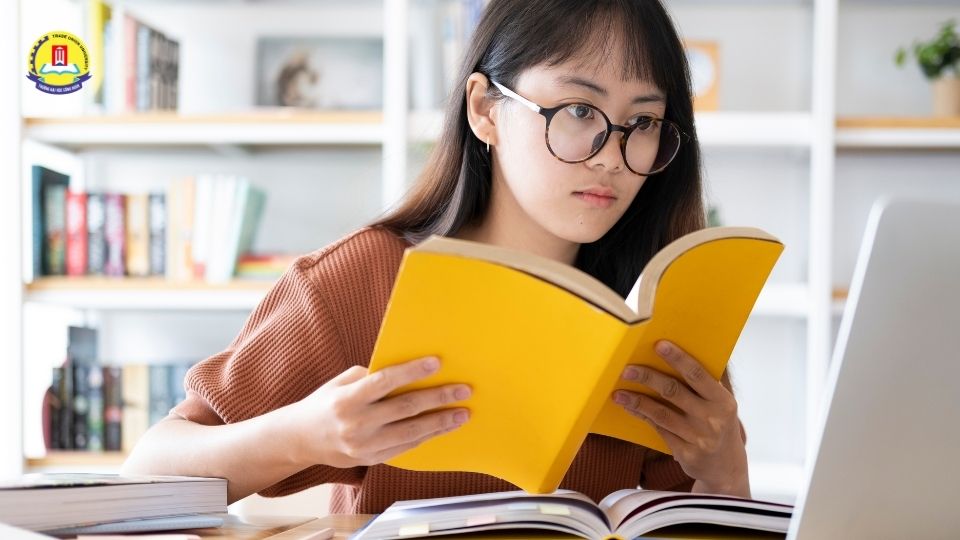 Liên thông trái ngành là gì?