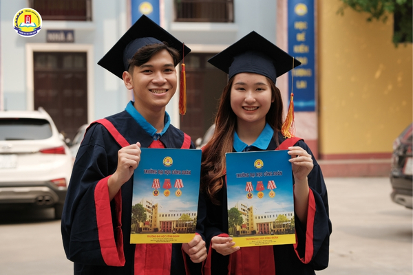 ho-so-xet-tuyen-nganh-viet-nam-hoc-tu-xa