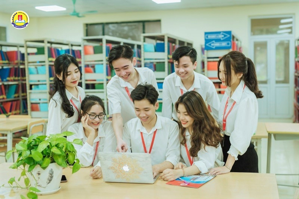 thong-bao-tuyen-sinh-nganh-viet-nam-hoc-tu-xa