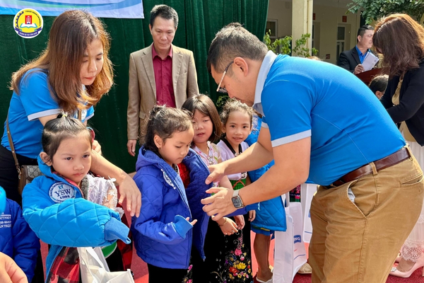 muc-luong-nganh-ctxh