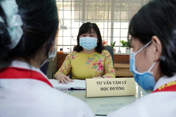 chuyen-vien-cong-tac-xa-hoi-hoc-duong-ho-tro-tam-ly-cho-hoc-sinh