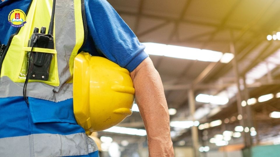 Lý do nên theo học ngành Bảo hộ lao động trong thời điểm hiện nay