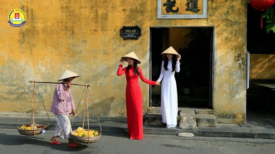 Những yếu tố quyết định ngành Việt Nam học lương bao nhiêu trên thực tế