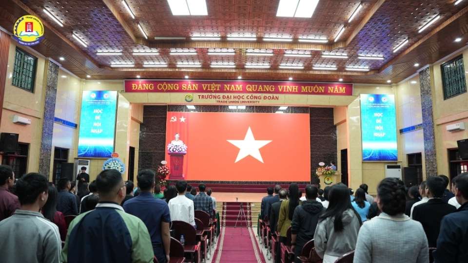 Học ngành Việt Nam học ở đâu để dễ nâng cao mức lương