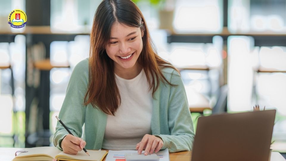 Học ngành quản trị nhân lực ở đâu uy tín, hình thức học linh hoạt