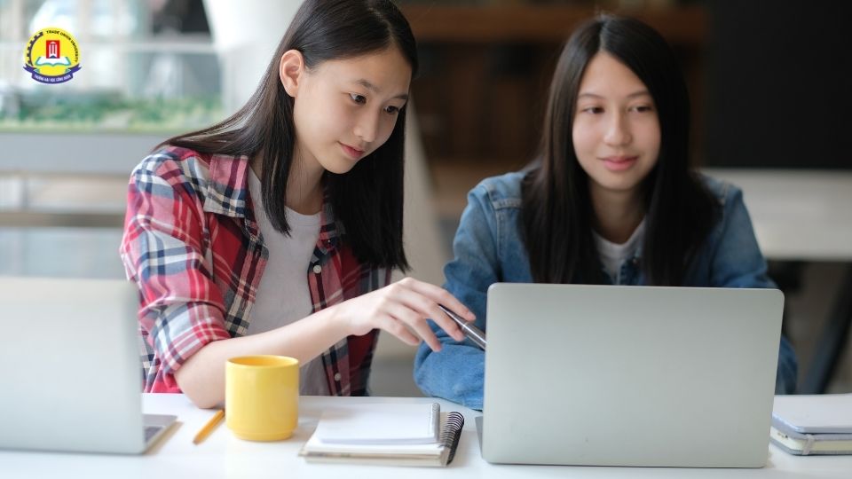 Điều kiện và thủ tục để sinh viên trường nghề học lên đại học