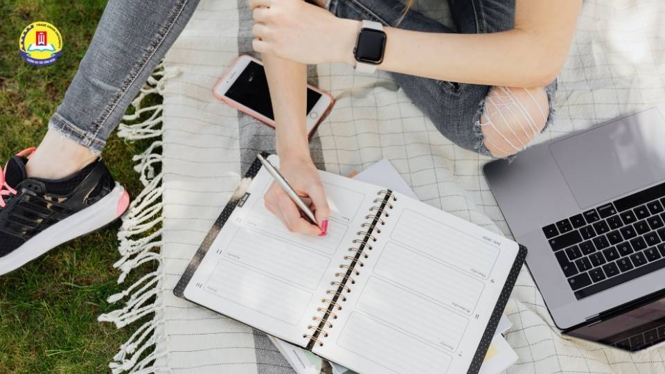 Những đối tượng phù hợp để theo học văn bằng 2 đại học