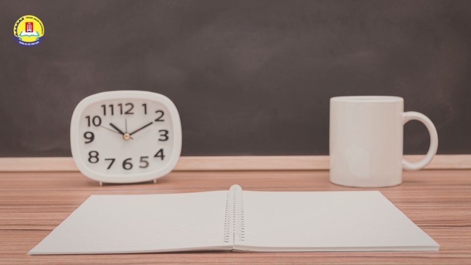 Các yếu tố ảnh hưởng đến thời gian hoàn thành chương trình học luật