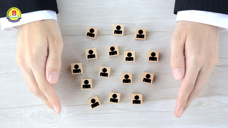 Ngành quản trị nhân lực là gì 