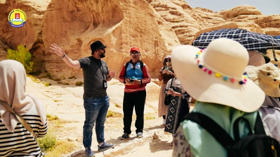 Thế mạnh của ngành Việt Nam học trong đào tạo hướng dẫn viên du lịch