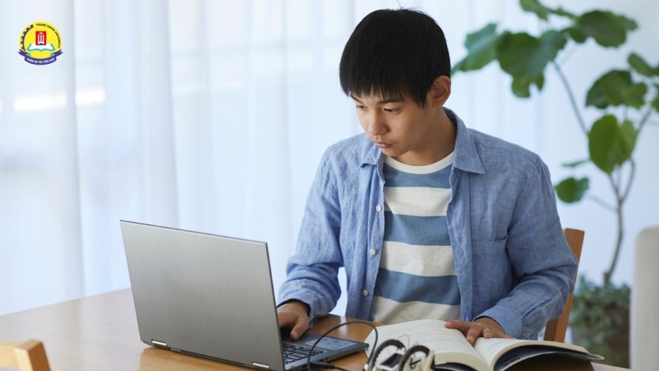 Phân biệt văn bằng 2 với các hình thức đào tạo đại học khác