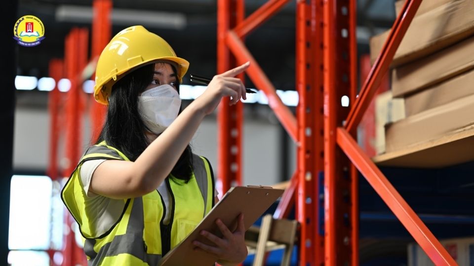 Ngành bảo hộ lao động ra làm gì? 